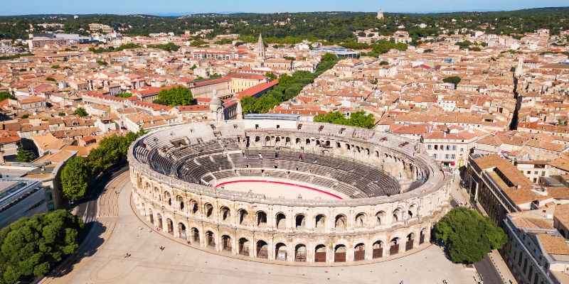 Toàn cảnh đấu trường Nimes ở Pháp